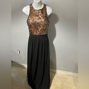 Tawny Seqiun Formal Gown Size S